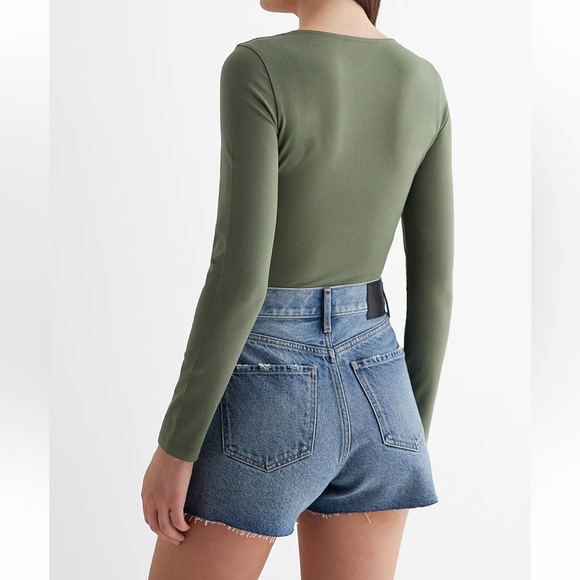 NWT EXPRESS Body Contour Cotton Long Sleeve Bodysuit - Picture 3 of 3